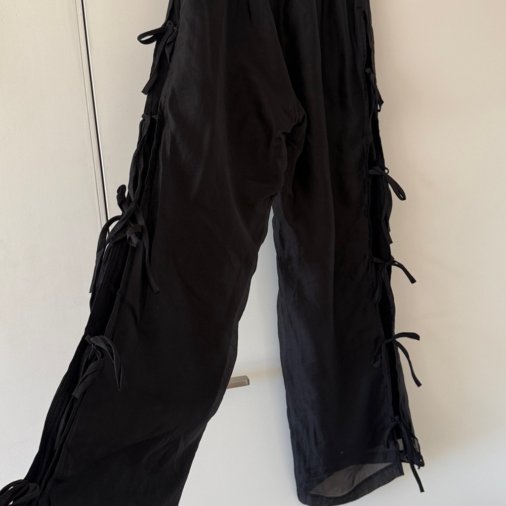 Lisa Says Gah Black Elastic Waist Pants